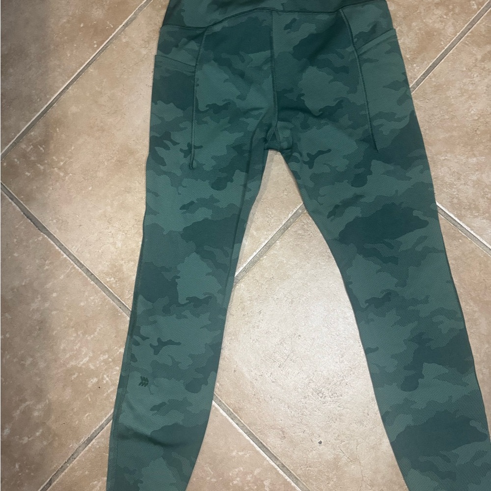 All in Motion Green Leggings High Waist Performance Bottoms - Picture 4 of 6
